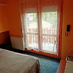Attila Hotel 2*