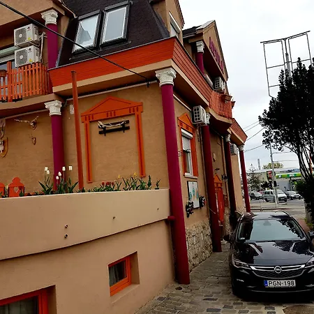 Attila 2* Budapest