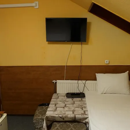 Attila ホテル ブダペスト