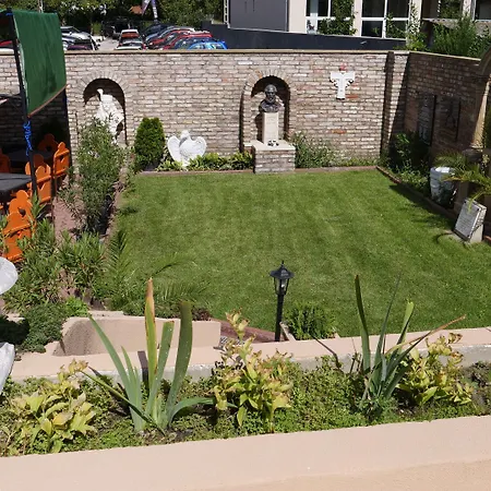 Attila ブダペスト